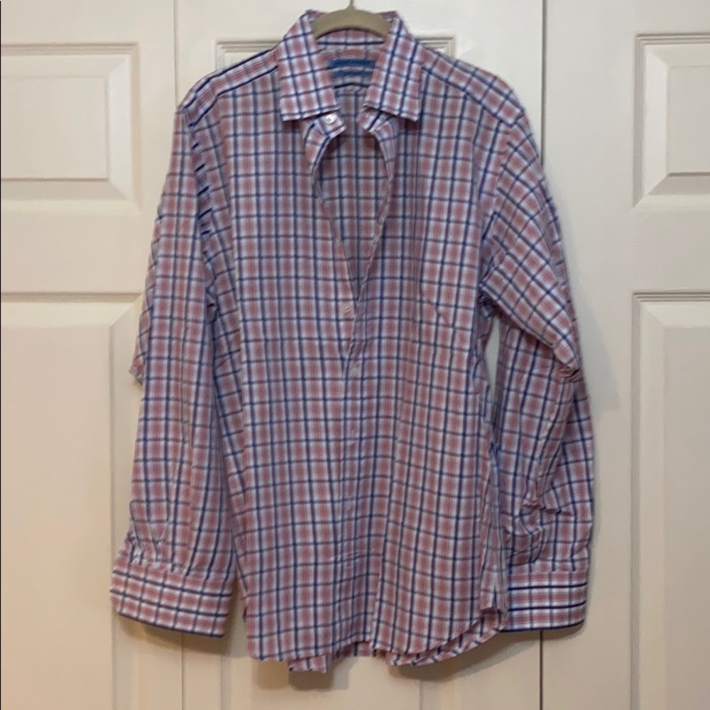 Men’s long sleeved button down